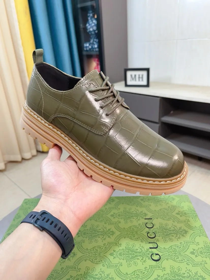 Men's shoes 💰500🌸🌸 (GUCCI) [can be made without label] G's new business boots are full-layer calfskin embossed with classic diamond pattern craftsmanship. They are high-end and classy, ​​versatile and have a full three-dimensional feel. They use raw rubber non-slip outsole. If you look closely, you will be addicted to the leather. You can't extricate yourself ~ the best on the market.          Fabric: Cowhide/Embossed Lining: Cowhide.          Please make a note when placing an order, size: 38-44 (37, 45, 46 can be customized and cannot be returned or exchanged)